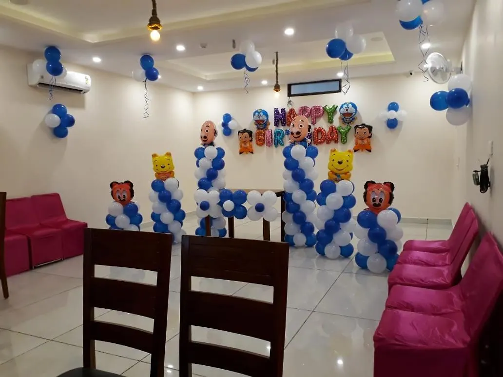 Hotel Wisteria -Main Highway Hotel Zirakpur